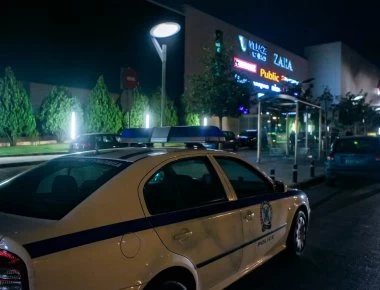 Καλλιθέα: «Σώθηκε τελευταία στιγμή το παιδί μου - Η μαχαιριά στην καρδιά ήταν βαθιά» λέει η μητέρα του 19χρονου (φωτο)